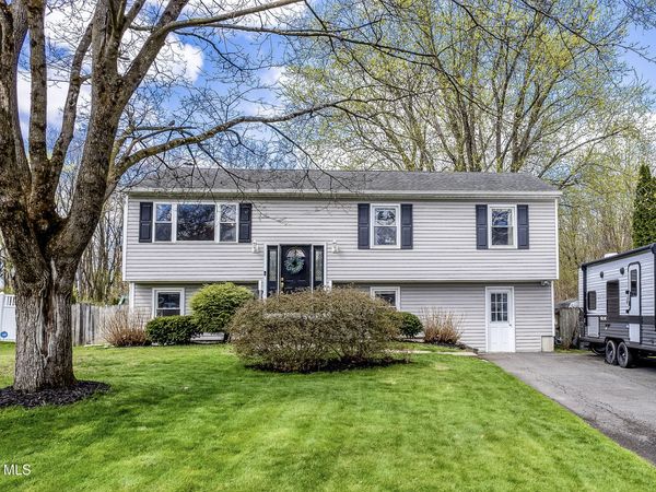 5 Dussault Drive, Latham, NY 12110