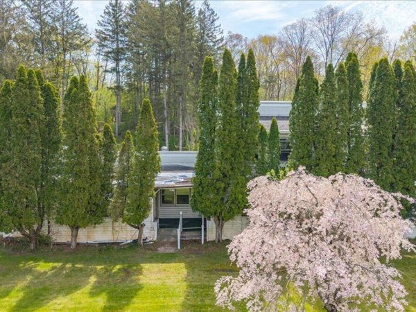 1136 River Road, Selkirk, NY 12158