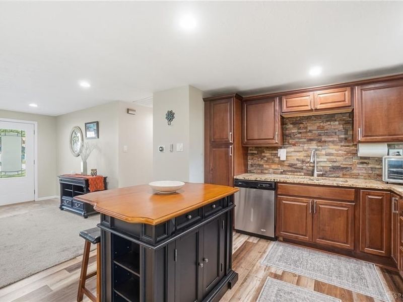 9226 Stephanie Street, Dayton, OH 45458 Photo 15