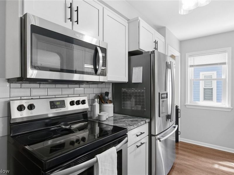 8303 Snow Road , Parma, OH 44129 Photo 12