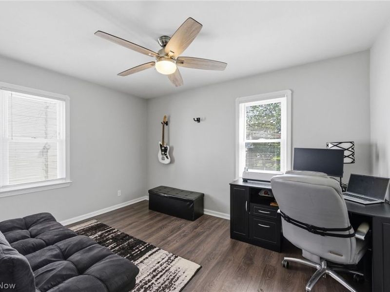 8303 Snow Road , Parma, OH 44129 Photo 14