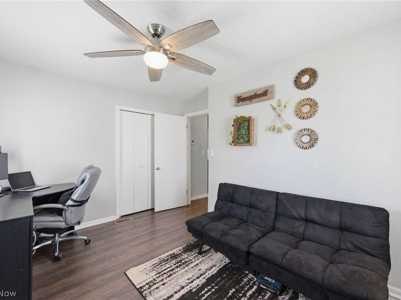 8303 Snow Road , Parma, OH 44129 Photo 16