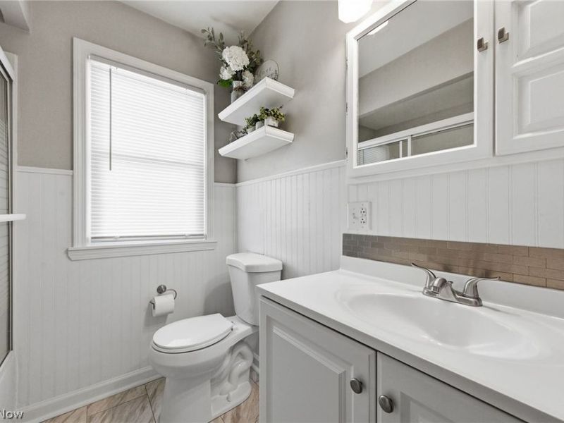 8303 Snow Road , Parma, OH 44129 Photo 20