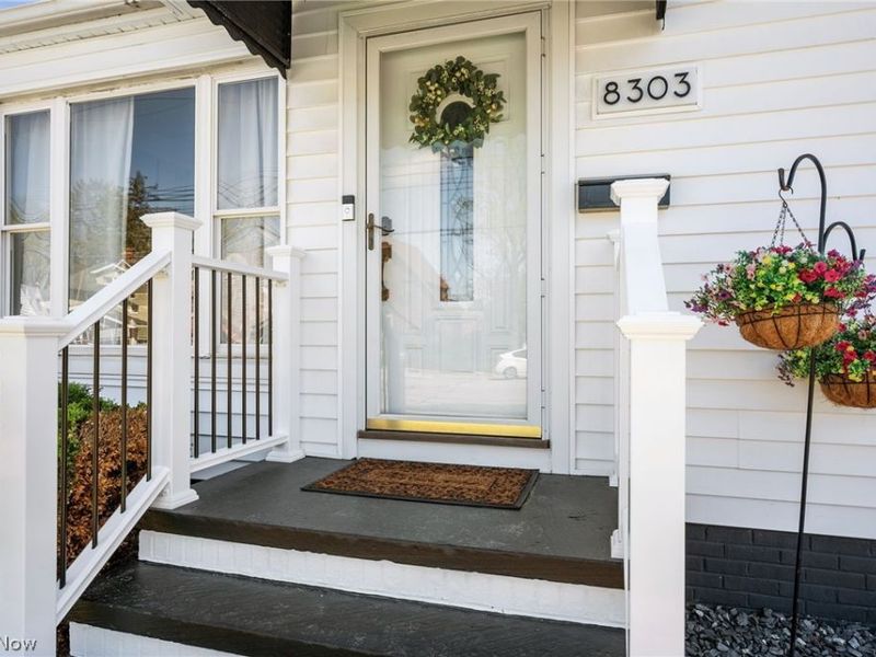 8303 Snow Road , Parma, OH 44129 Photo 3