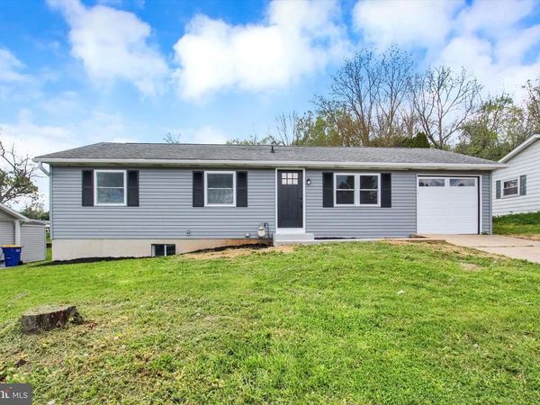 230 CANARY CIRCLE, YORK, PA 17404