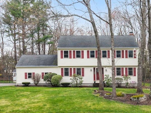 8 Liberty Tree Lane, Shrewsbury, MA 01545