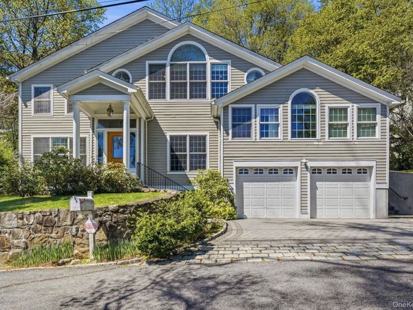 60 Hillside Lane, New Rochelle, NY 10804