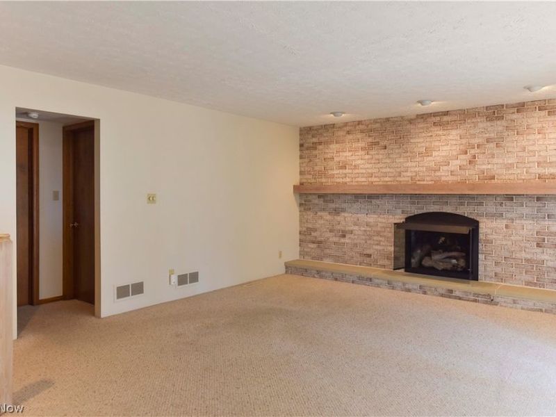 13530 Amodio Avenue NW, Uniontown, OH 44685 Photo 19