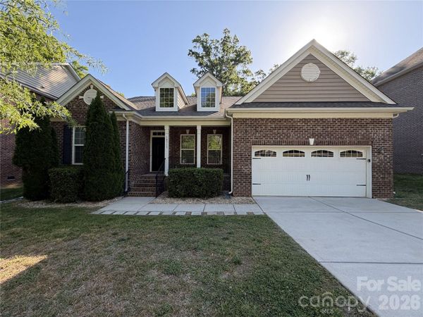 10313 Woodview Circle, Charlotte, NC 28277