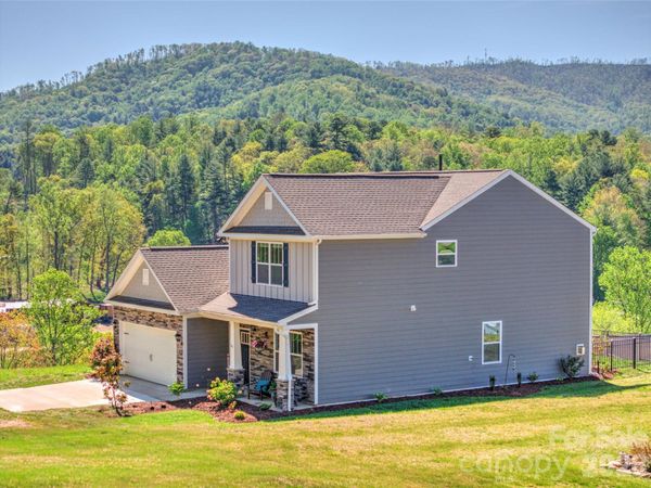 141 Amblers Knoll Road , Weaverville, NC 28787