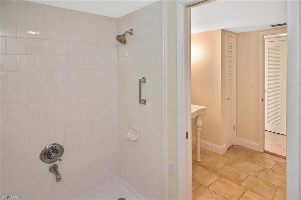 13511 Stratford Place Cir, Unit 302, Fort Myers, FL 33919 Photo