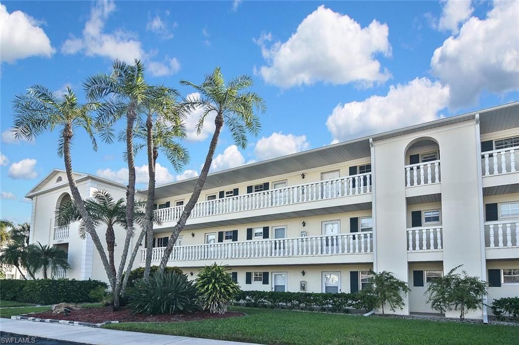 13511 Stratford Place Cir, Unit 302, Fort Myers, FL 33919 Photo