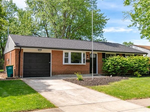 135 Kesling Drive, Springboro, OH 45066