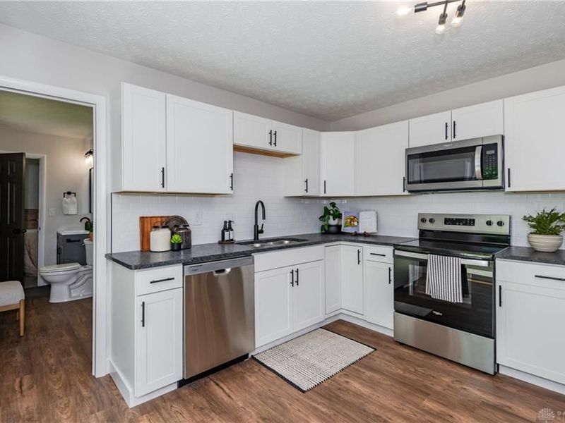 135 Kesling Drive, Springboro, OH 45066 Photo 11