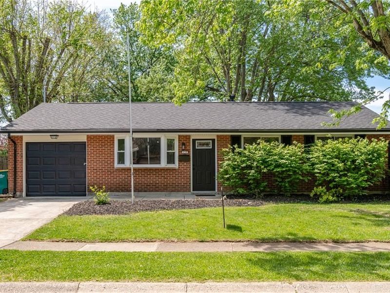 135 Kesling Drive, Springboro, OH 45066 Photo 2