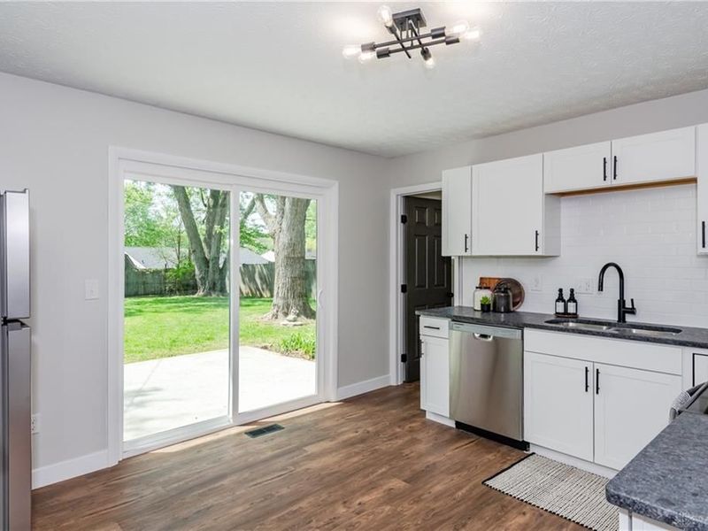 135 Kesling Drive, Springboro, OH 45066 Photo 9