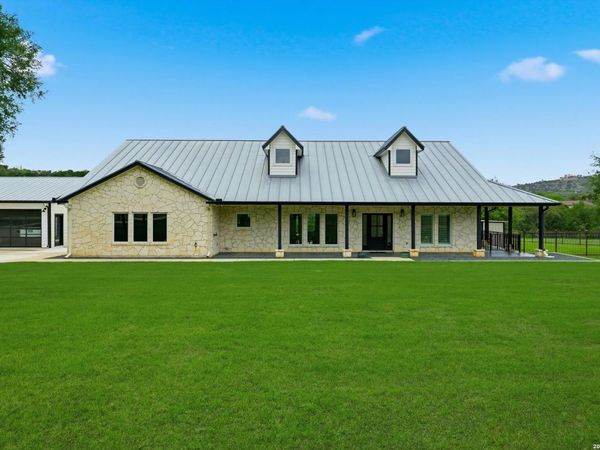 30041 Beck Rd, Bulverde, TX 78163