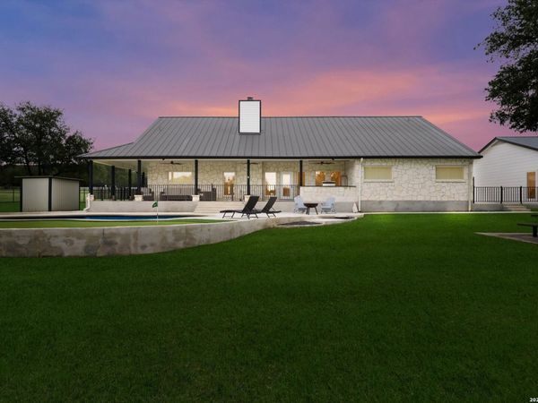 30041 Beck Rd, Bulverde, TX 78163