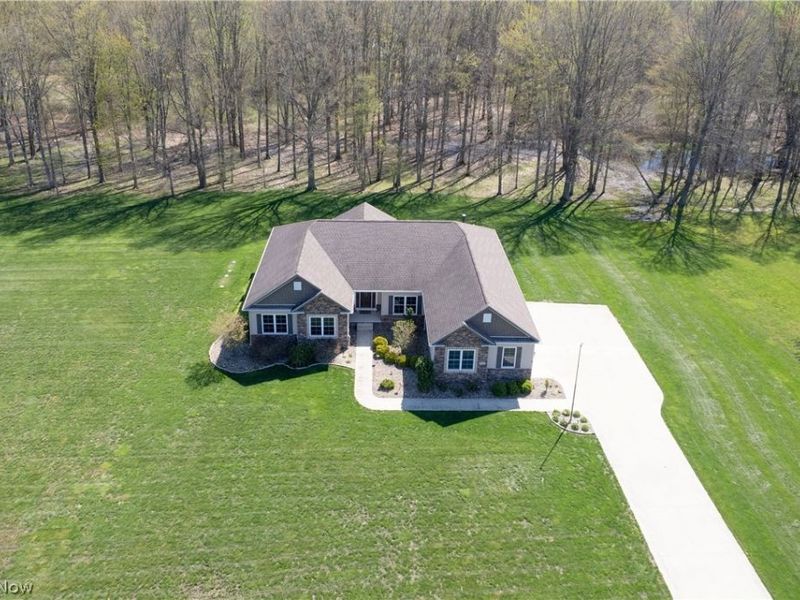 3952 Heron Creek Drive, Rootstown, OH 44272 Photo 4