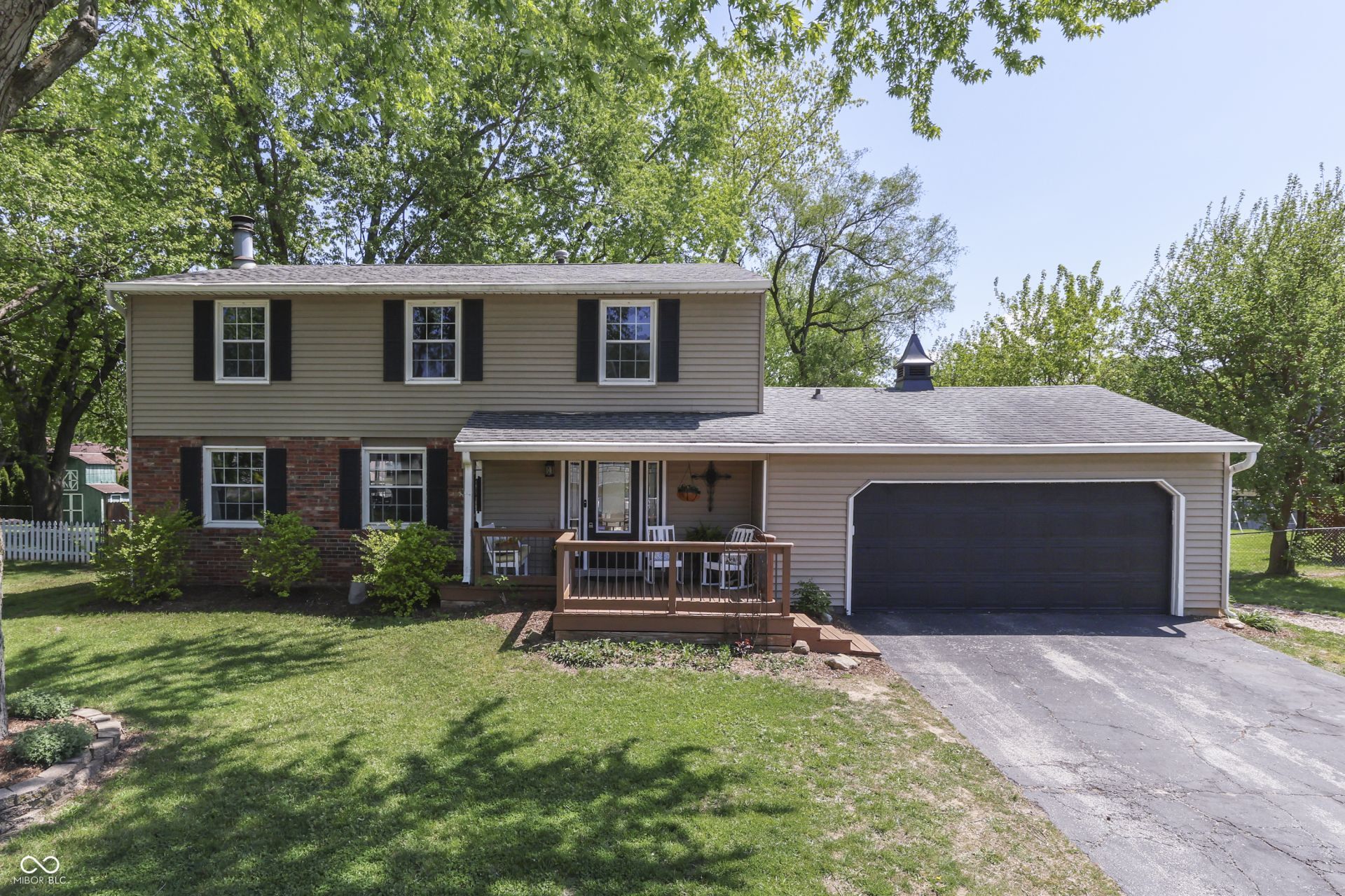 701 Meadowview Lane, Greenwood, IN 46142 Main Photo