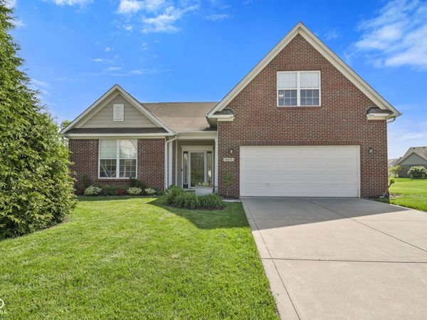 9317 Woodslake Drive , Indianapolis, IN 46278