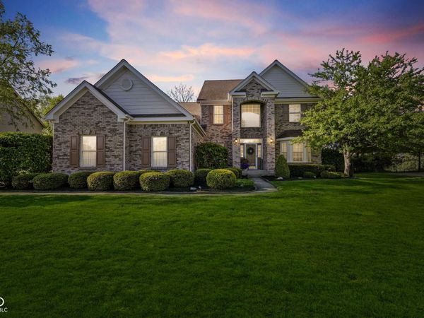 9103 Iris Lane, Zionsville, IN 46077
