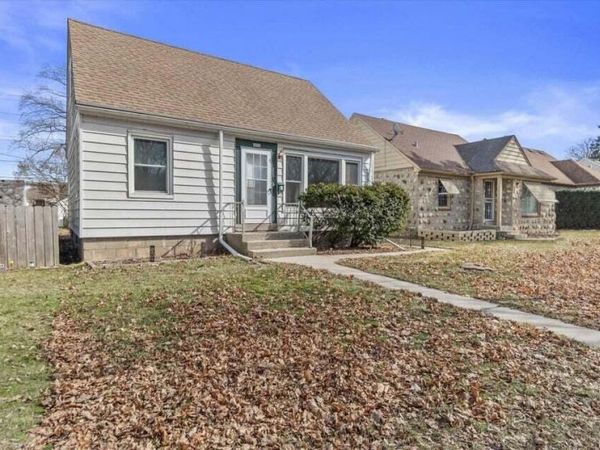 4864 N 21st STREET, Milwaukee, WI 53209