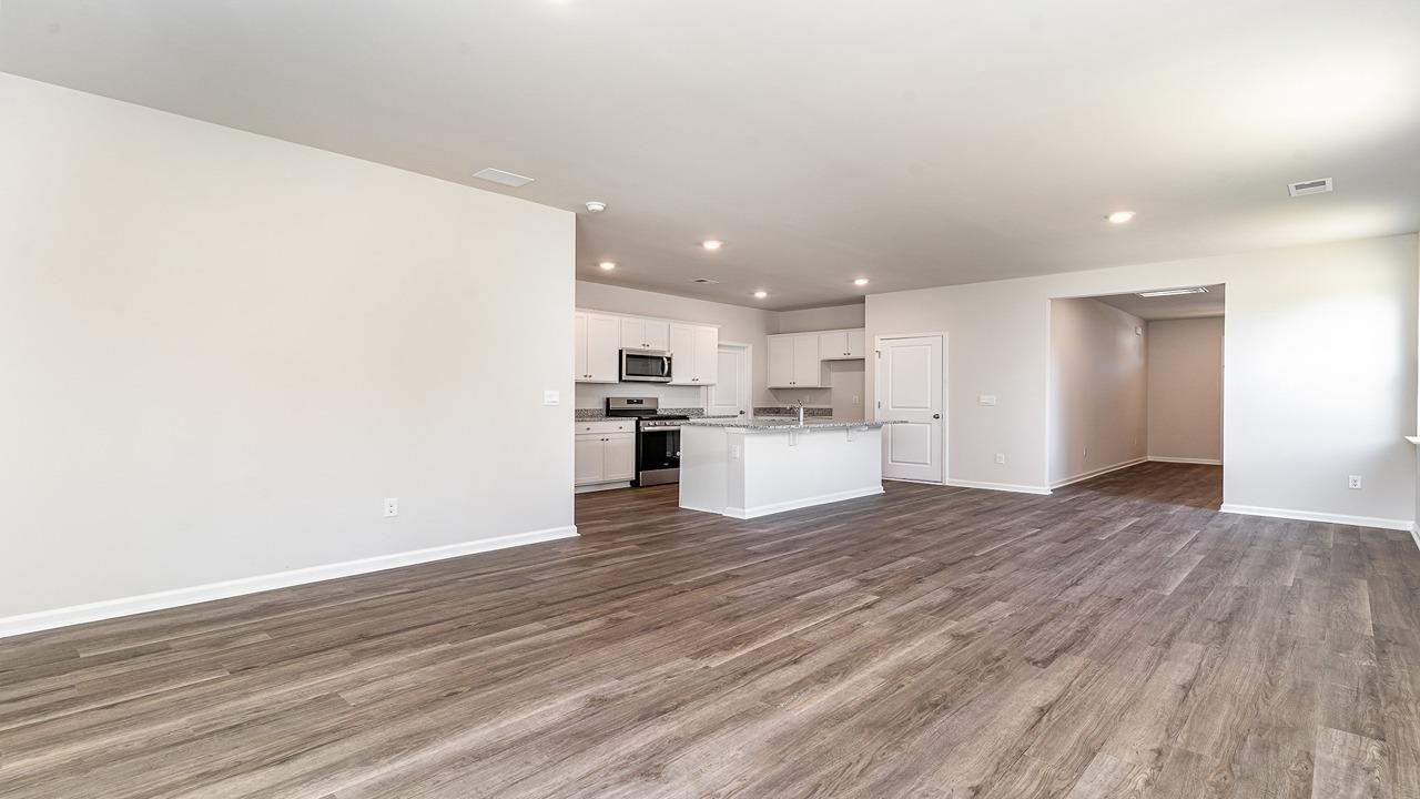 613 Anthem Ct. Photo 6