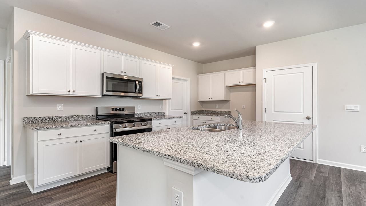 613 Anthem Ct. Photo 7