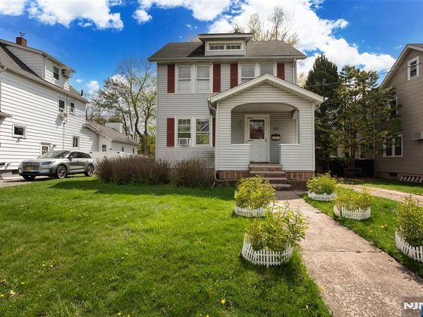 582 Center Avenue, RIVER EDGE, NJ 07661