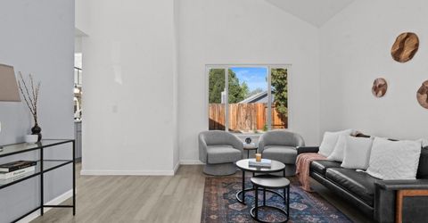 2719 Chavez Drive, Reno, NV 89502 Photo