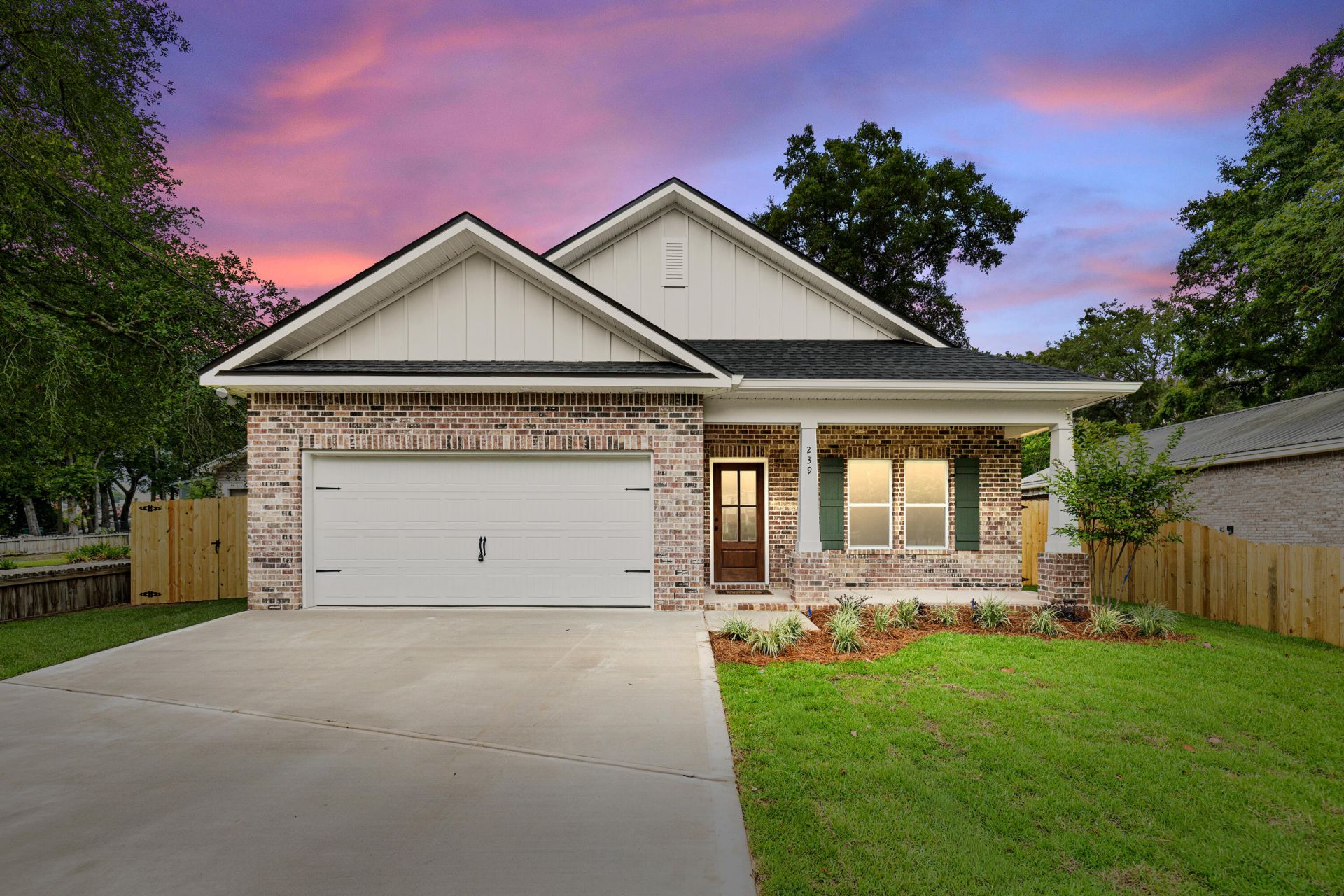 239 White Street, Niceville, FL 32578 Main Photo