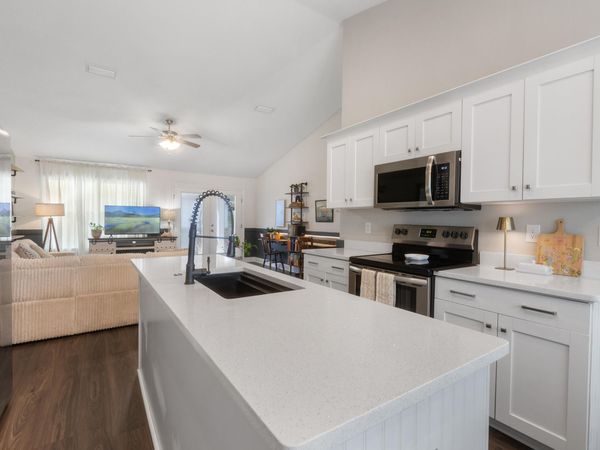 6042 Capitol Drive, Gulf Breeze, FL 32563