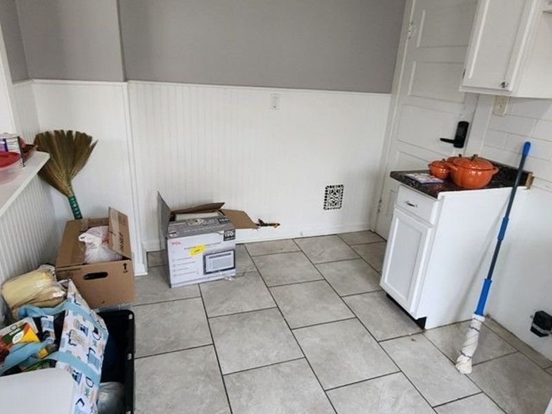 3868 W 19 , Cleveland, OH 44109 Photo 10