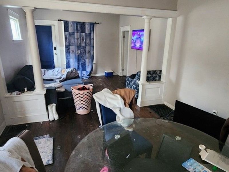 3868 W 19 , Cleveland, OH 44109 Photo 4