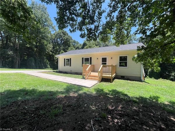 6524 Creek Run Road, Walkertown, NC 27051