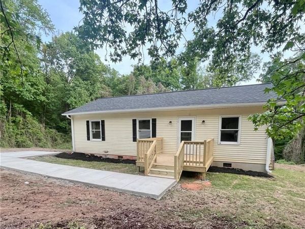6524 Creek Run Road, Walkertown, NC 27051