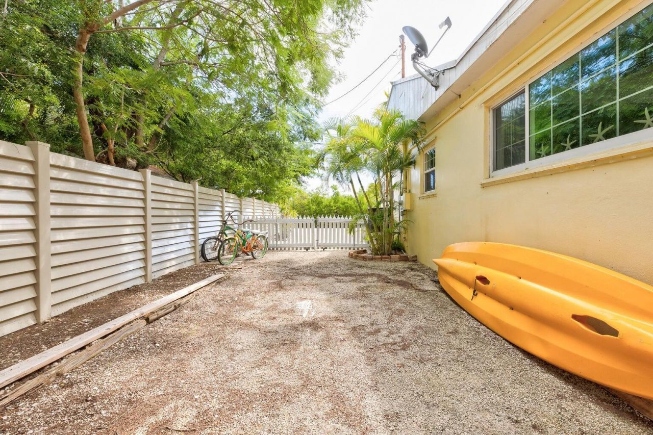 157 Caloosa Street, Islamorada, FL 33070 Photo