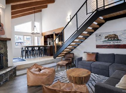 1267 Omalley Drive, South Lake Tahoe, CA 96150 Photo