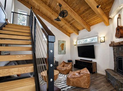 1267 Omalley Drive, South Lake Tahoe, CA 96150 Photo