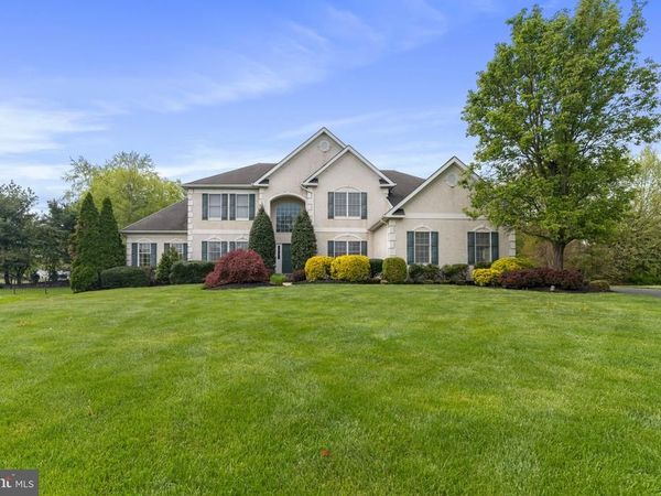 132 COUNTRY CLUB DRIVE, MOORESTOWN, NJ 08057