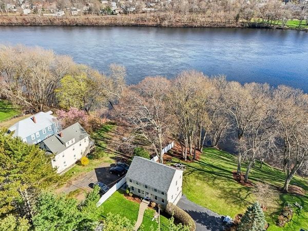 96 Margin St, Haverhill, MA 01832