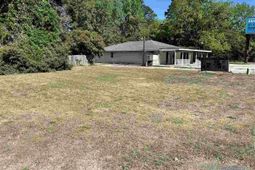 1408 S 5th photo 4