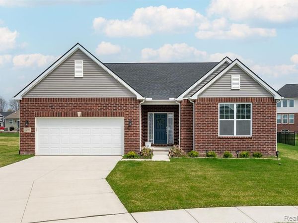 24737 Arbor Court , Macomb Twp, MI 48042