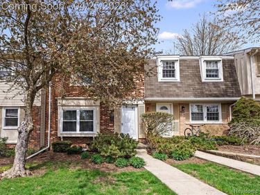 1708 Brentwood Drive, Troy, MI 48098