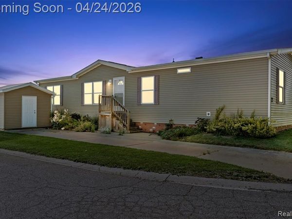 3544 Midsummer Lane, Salem Twp, MI 48167