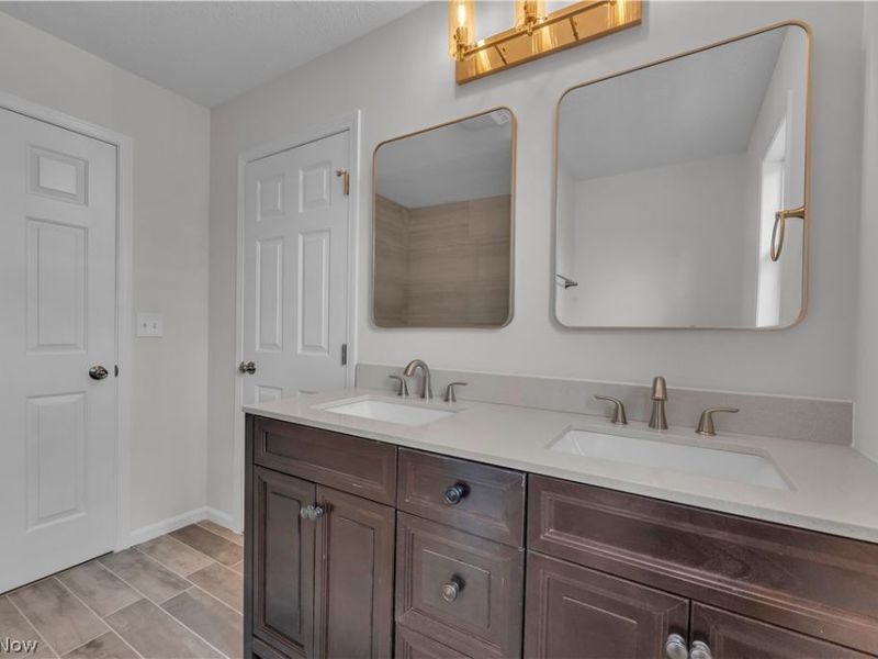 23219 Bennington Hamlet Circle , Euclid, OH 44123 Photo 18