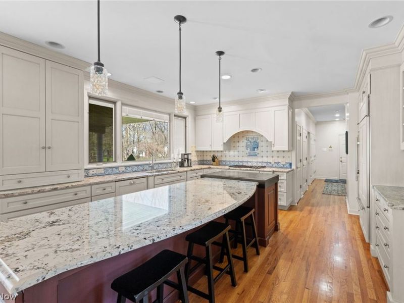 7464 Wetherburn Way , Hudson, OH 44236 Photo 13