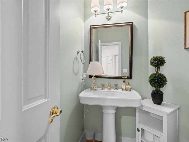 7464 Wetherburn Way , Hudson, OH 44236 Photo 19