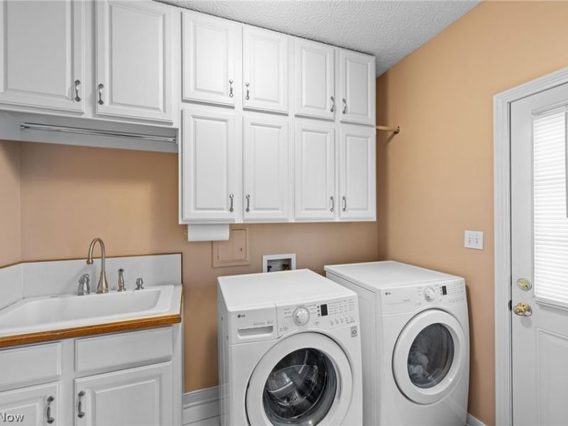 7464 Wetherburn Way , Hudson, OH 44236 Photo 22